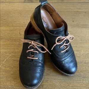 Joseph Seibel Black Leather Oxford Shoes Vintage-Style Contemporary Smart Casual